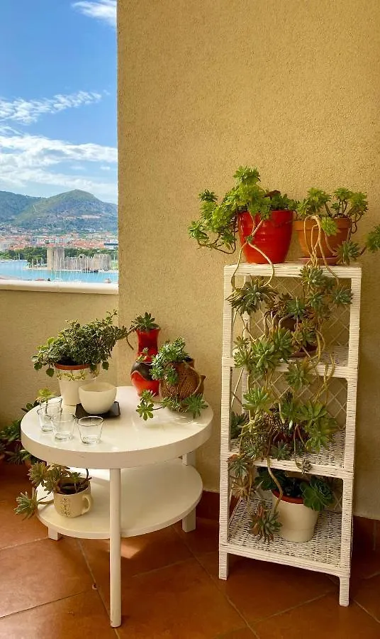 Trogir Center Exclusive Seaview Apartment For 4